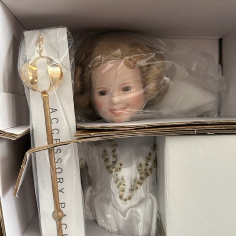 DANBURY MINT - SHIRLEY TEMPLE LITTLE PRINCESS DOLL
